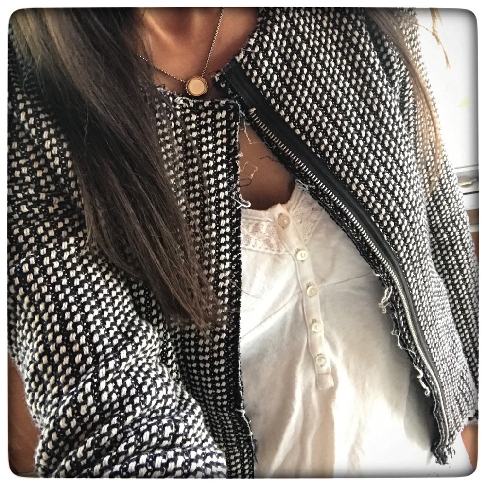 GAP Like New Black & White Short Fray Tweed Jacket